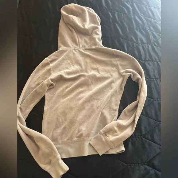 ✨ Juicy Couture Velour Zip Hoodie – Size Small ✨ - Picture 4 of 6
